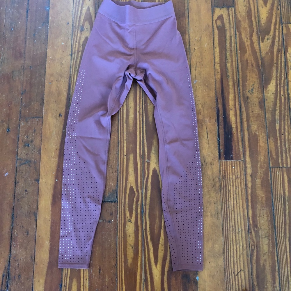 Soulcycle by Lululemon leggings in sz 4